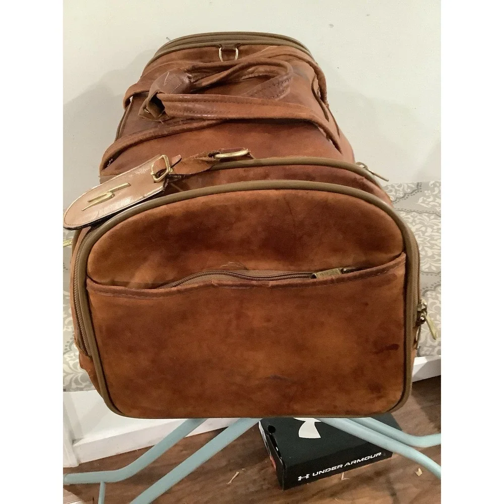 Vintage Hartmann Belting Leather Duffel Bag, weekender/gym, great patina